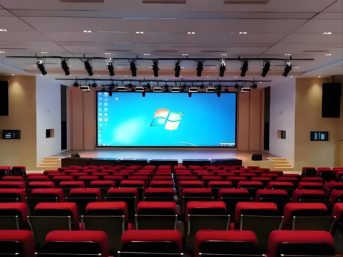 Schools & Lecture Halls